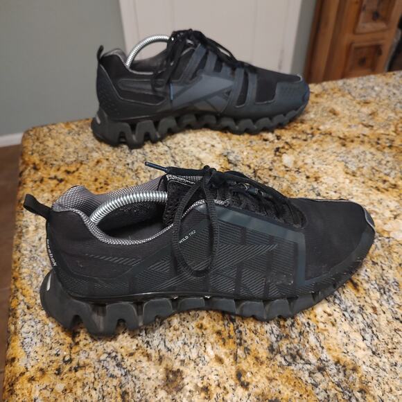 Reebok Black Running Shoes Size 9.5M ID 115407785 main image 9